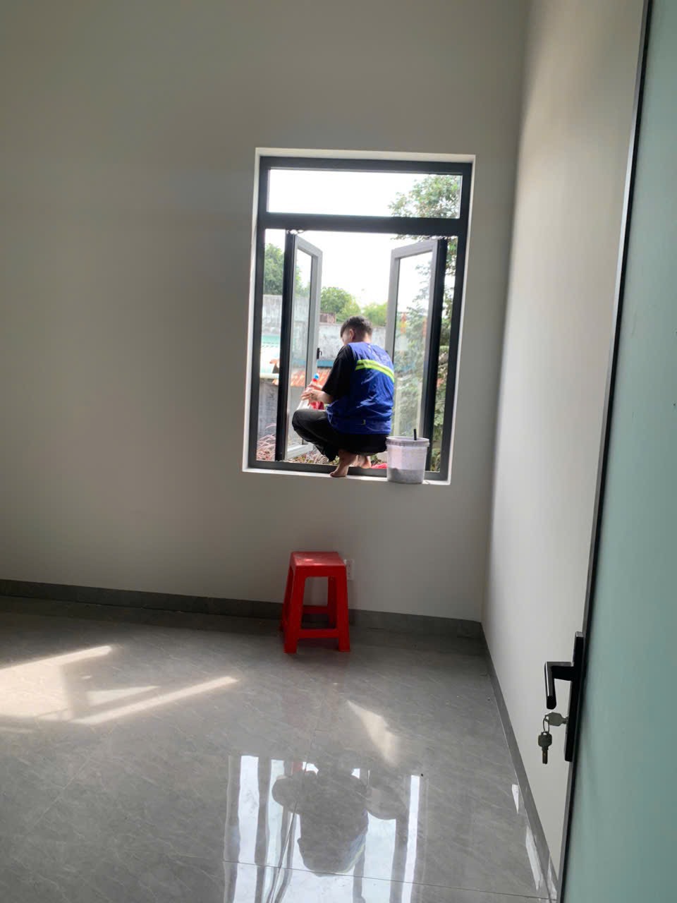 Công ty vệ sinh nhà bình phú giá rẻ