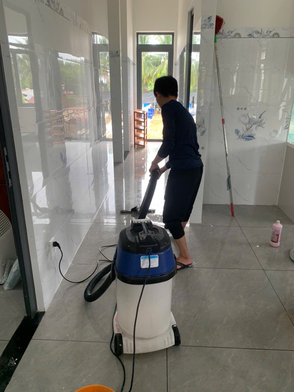 Công ty vệ sinh nhà phú lâm giá rẻ