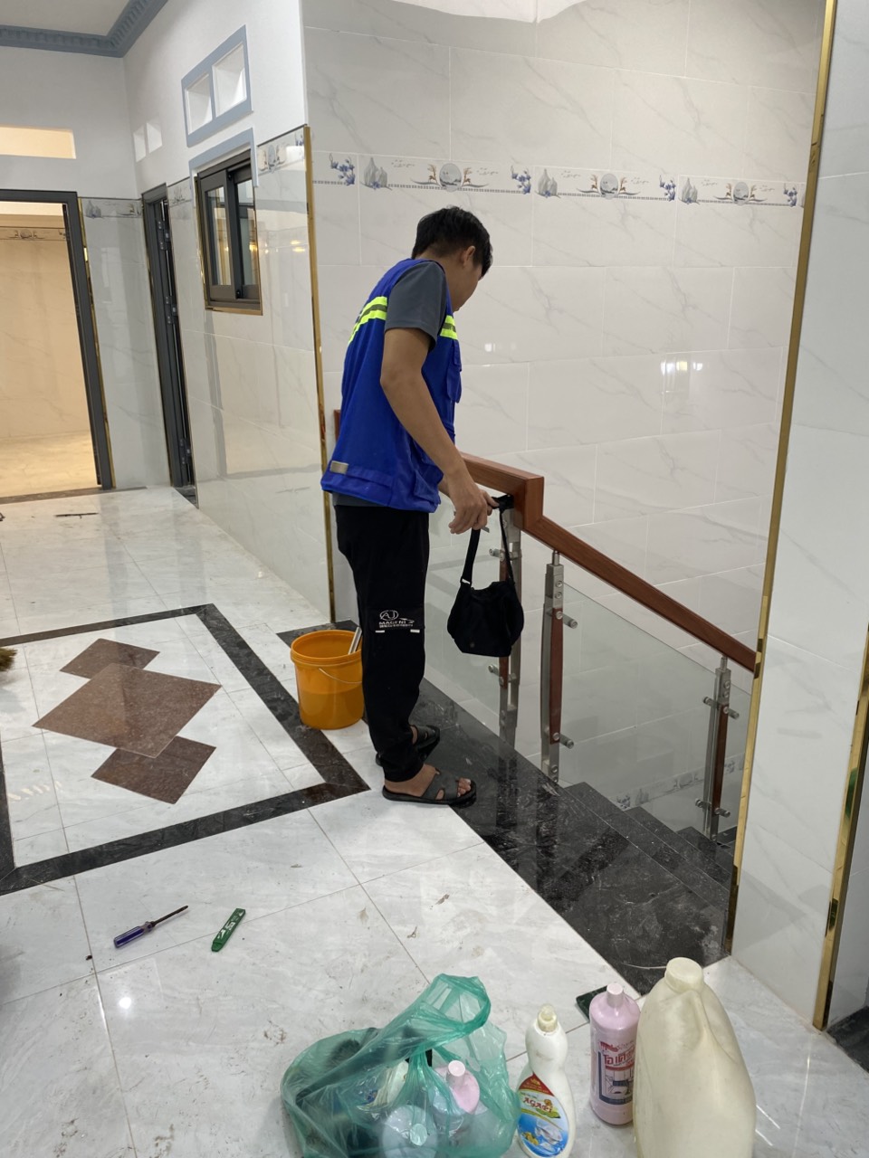 Công ty vệ sinh nhà tân phú giá rẻ