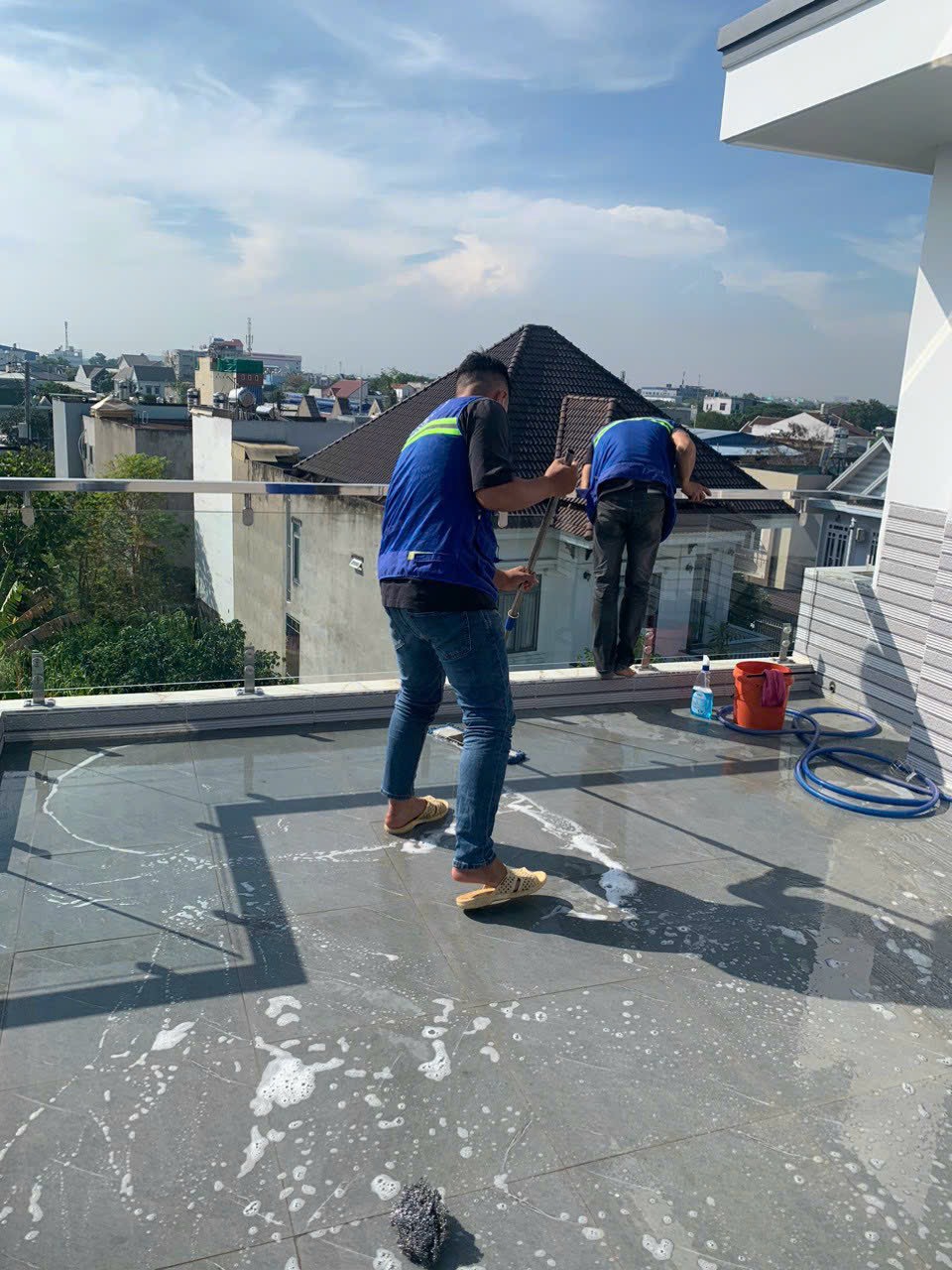 Vệ sinh công nghiệp bình trưng