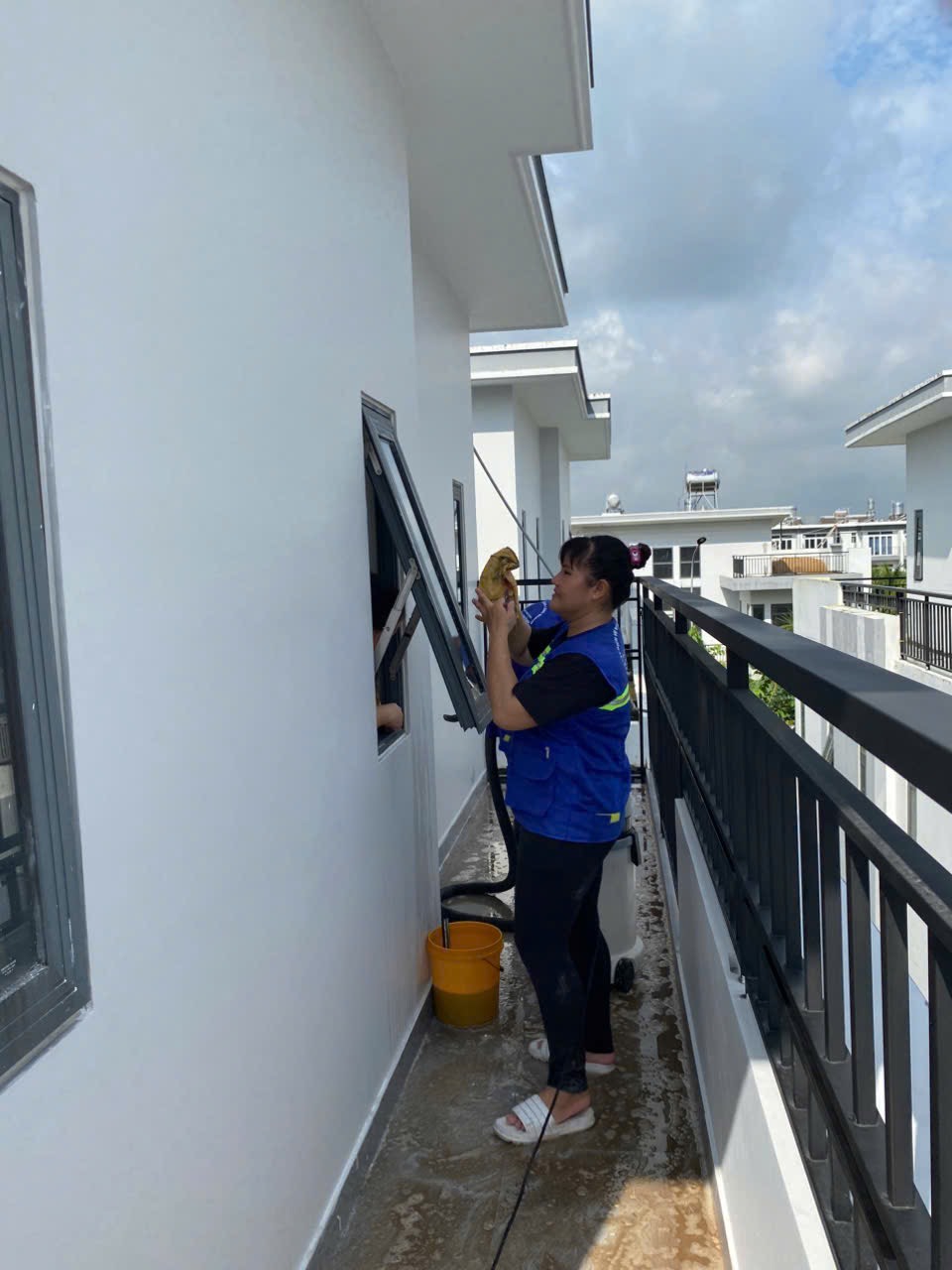 Vệ sinh công nghiệp cầu kiệu uy tín