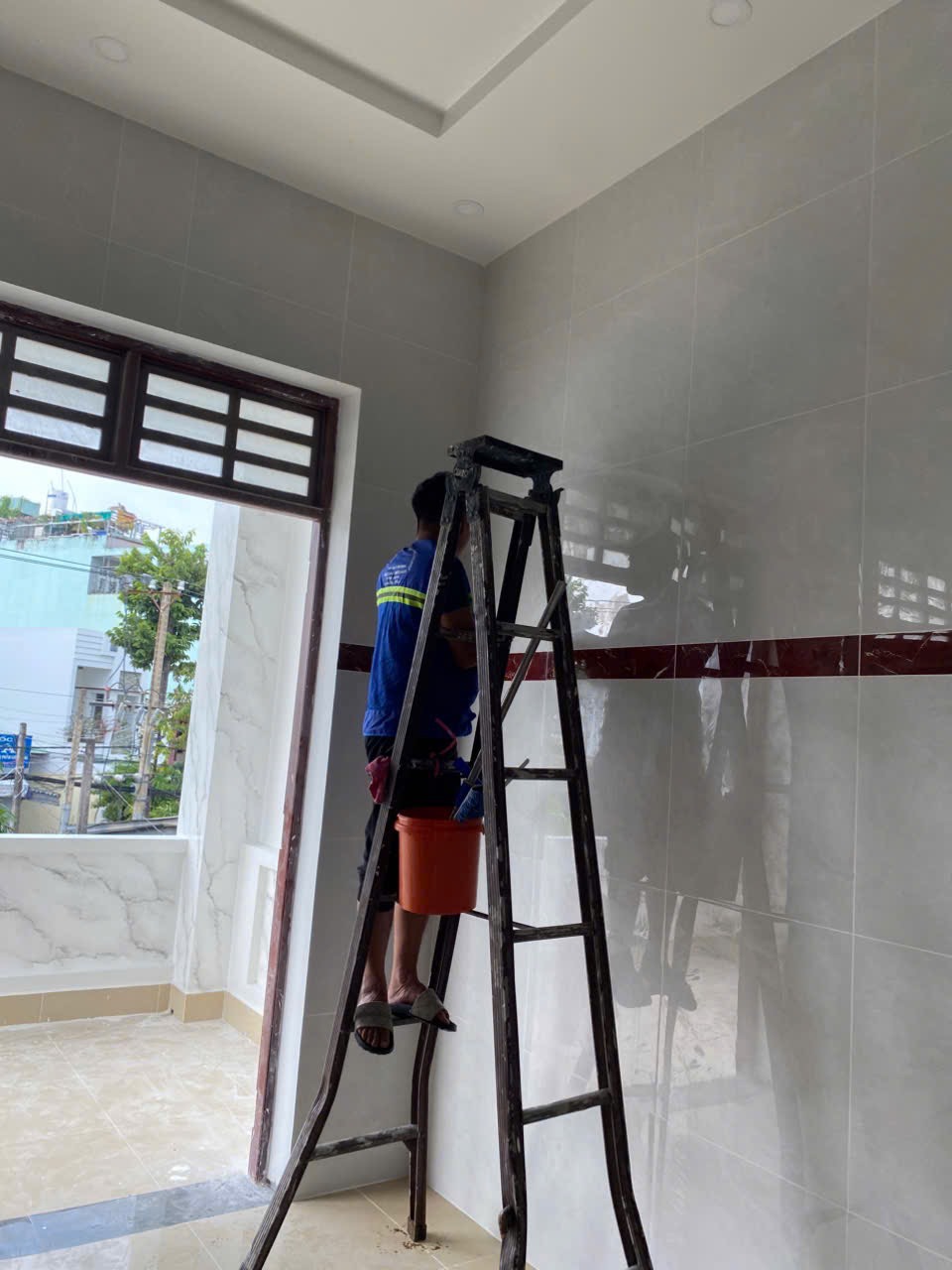 Vệ sinh nhà chuyên nghiệp phú thạnh