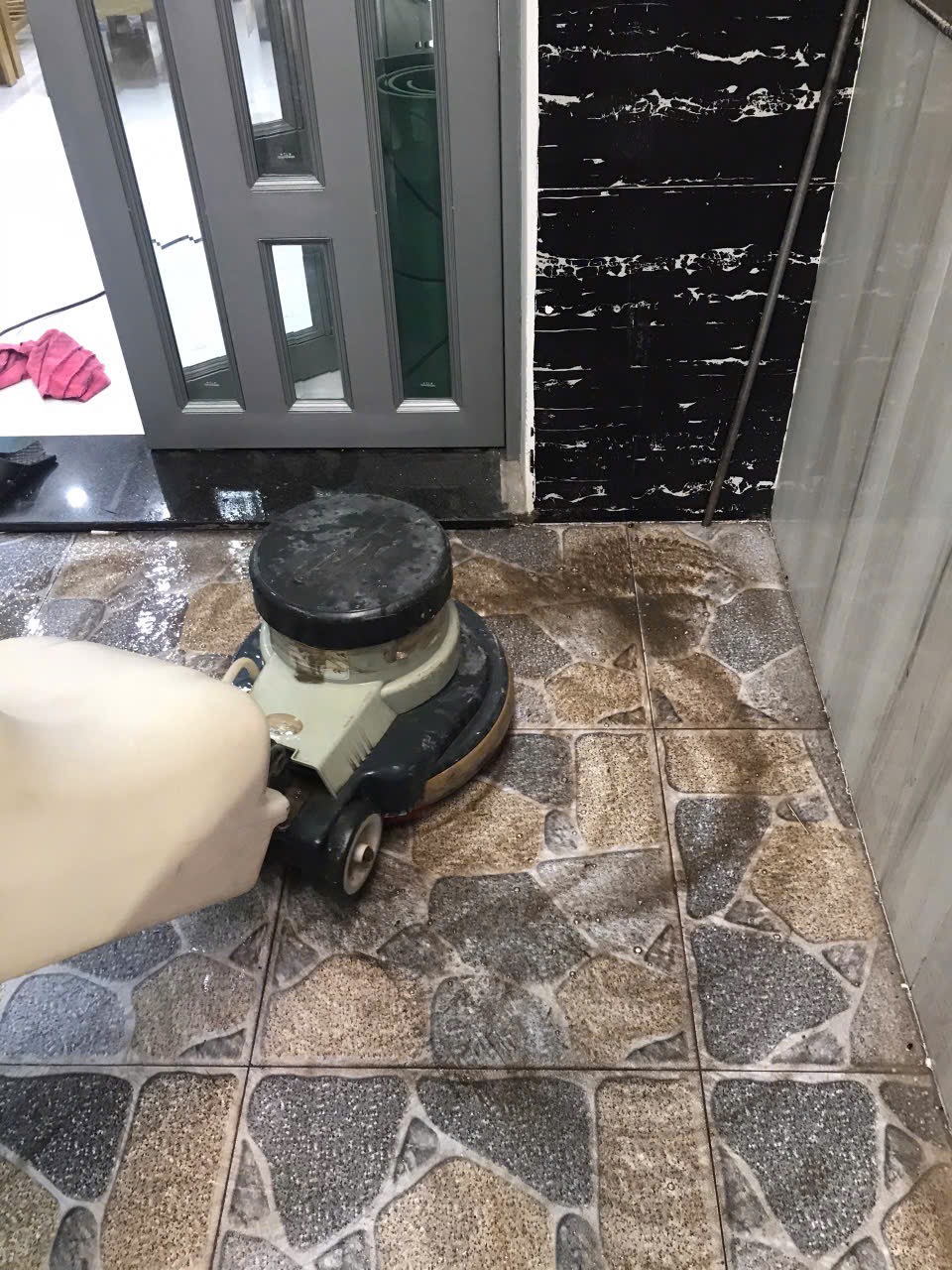 Vệ sinh nhà chuyên nghiệp phú thọ hòa