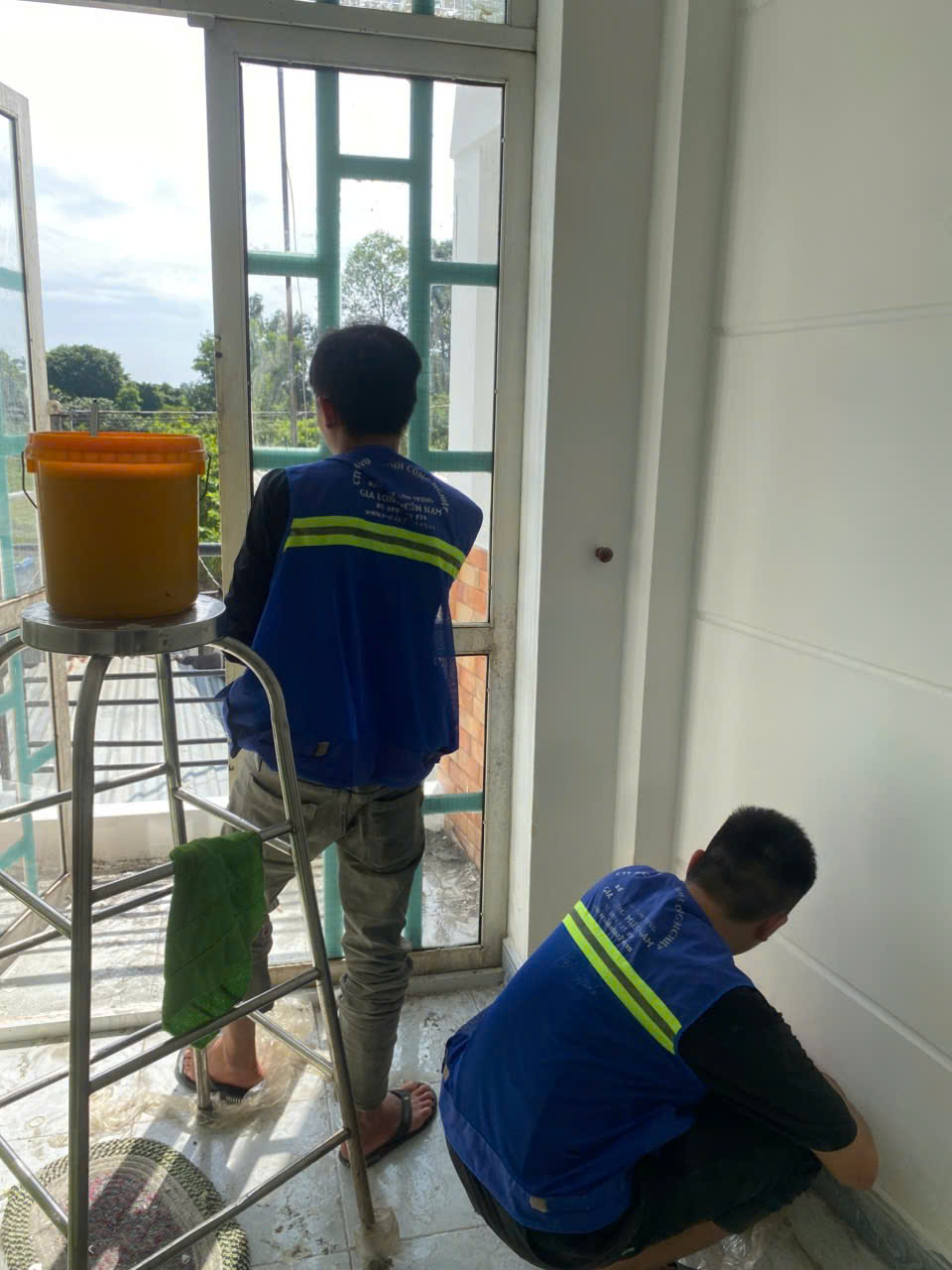 Vệ sinh nhà mới xây phú nhuận