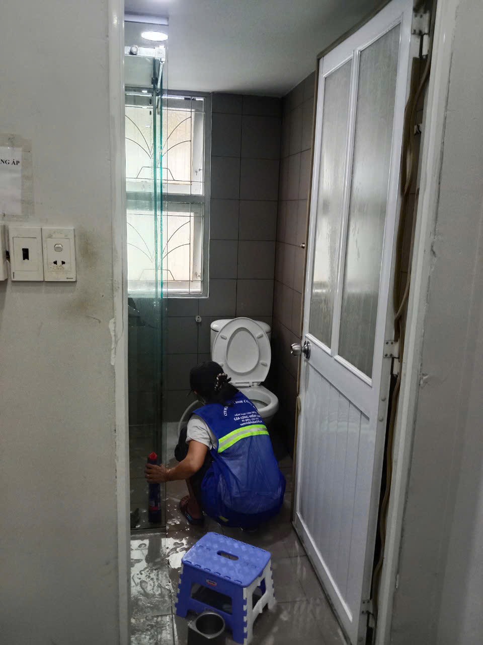 Vệ sinh nhà sau xây phú thọ hòa