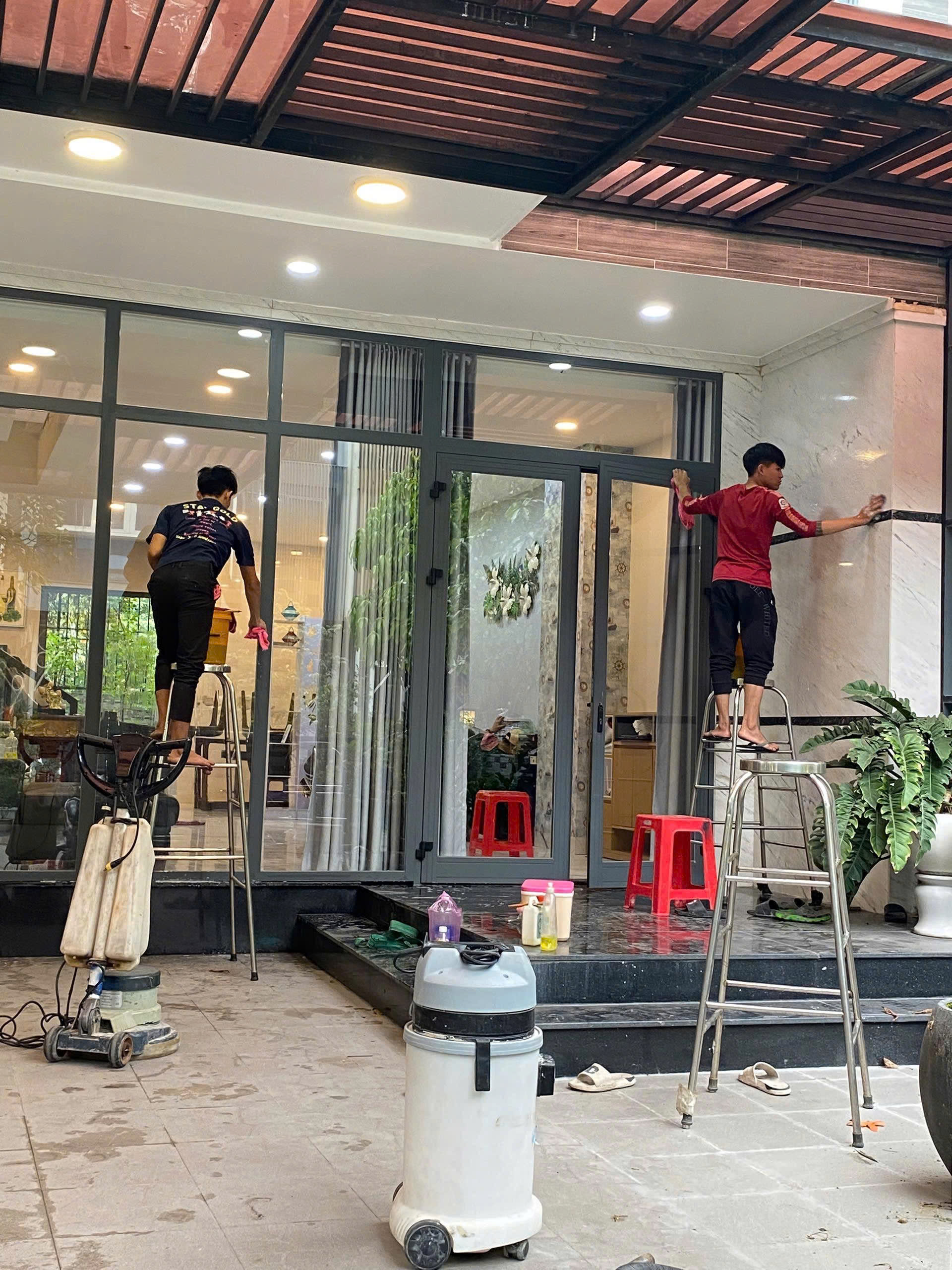 Vệ sinh công nghiệp tại tây nam