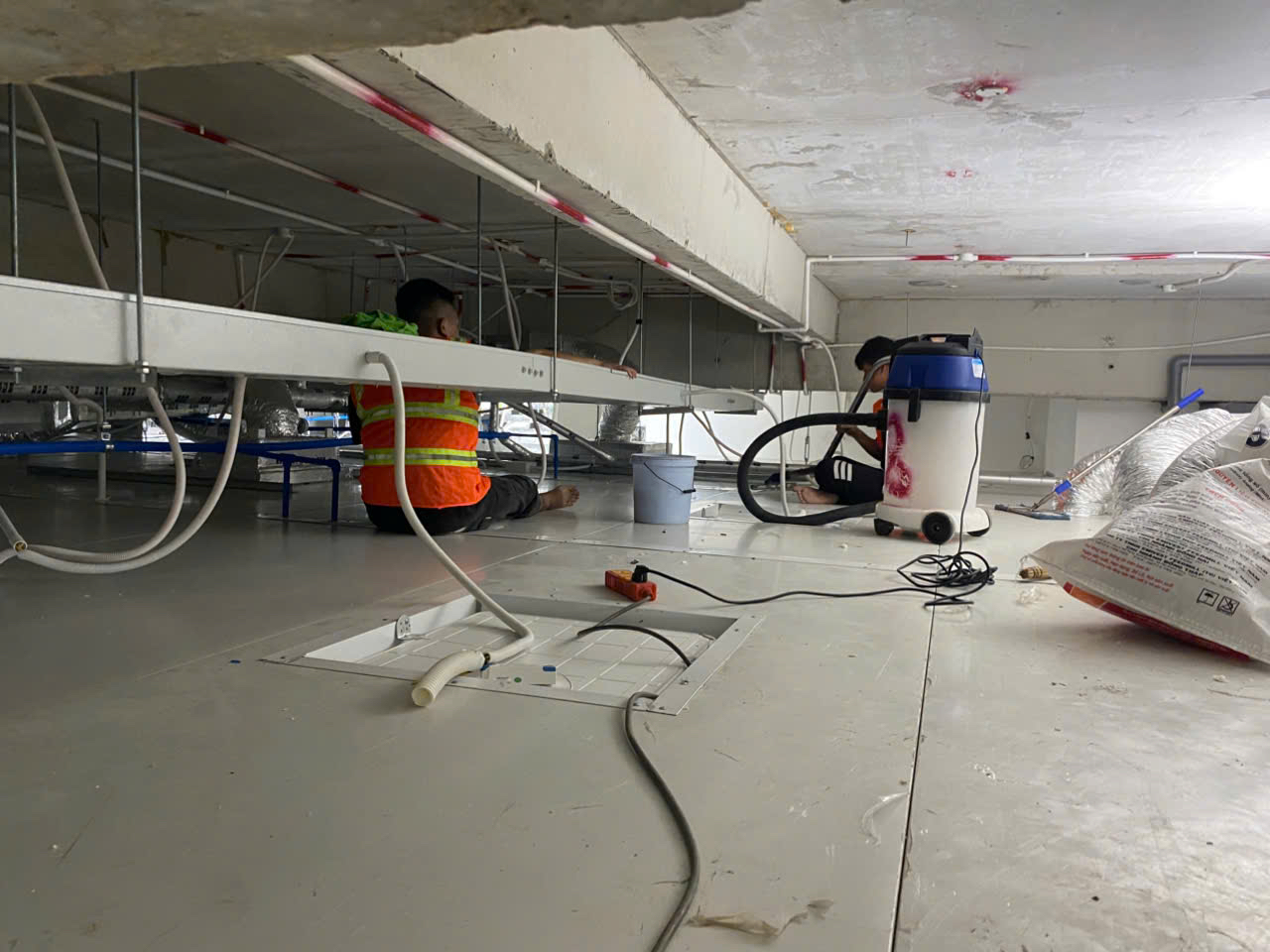 Dịch vụ vệ sinh nhà cửa tại long phước