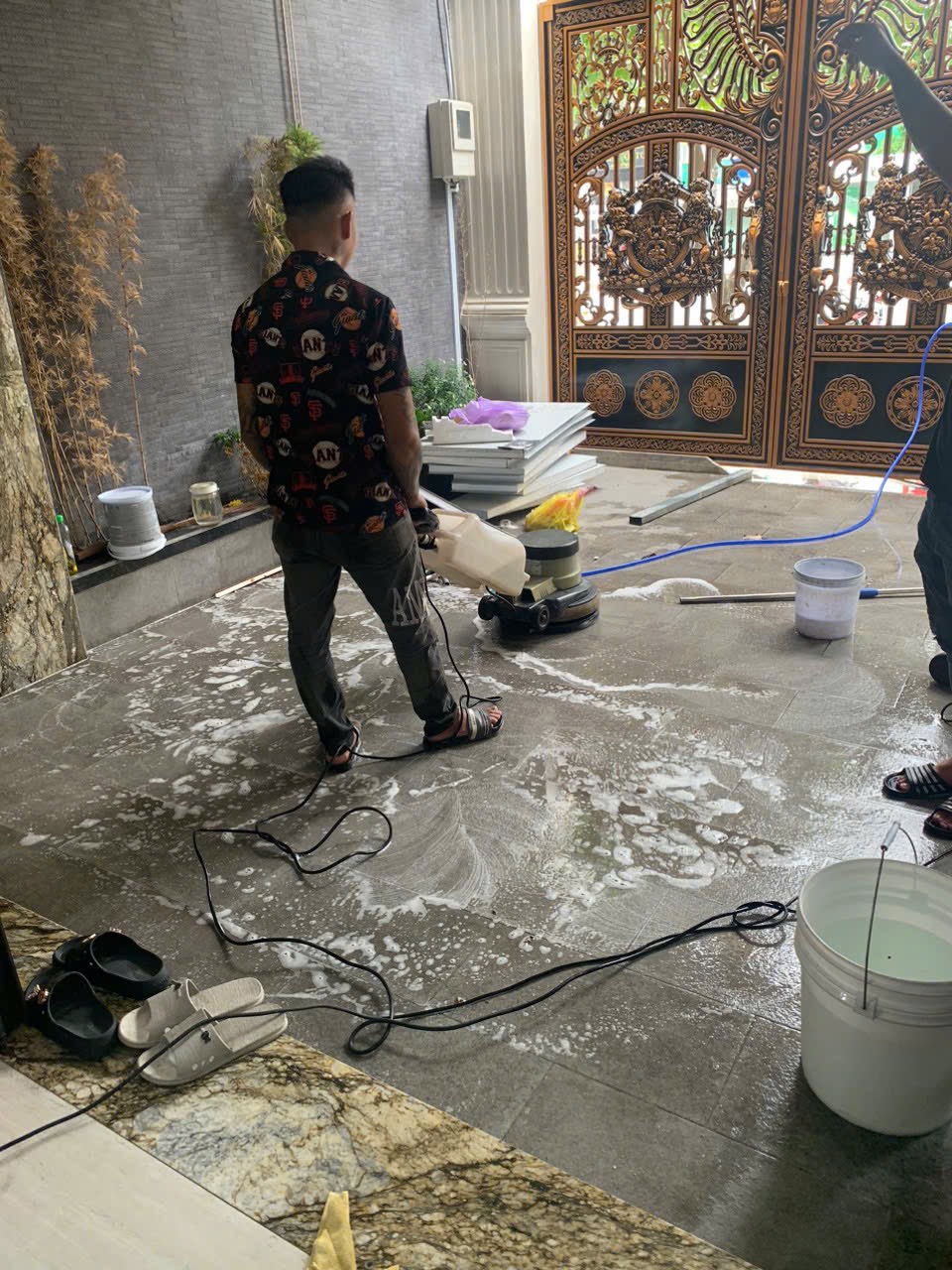 Vệ sinh nhà ở chuyên nghiệp phú thạnh