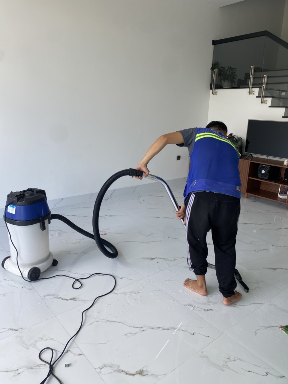 Vệ sinh nhà ở tại phú hòa đông