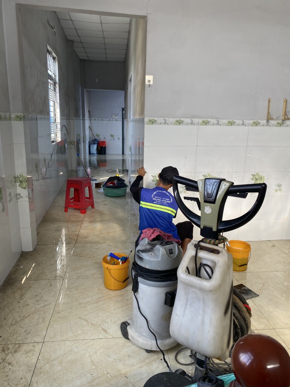 công ty vệ sinh nhà bến lức giá rẻ