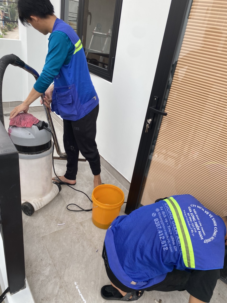 vệ sinh nhà chuyên nghiệp mỹ lộc