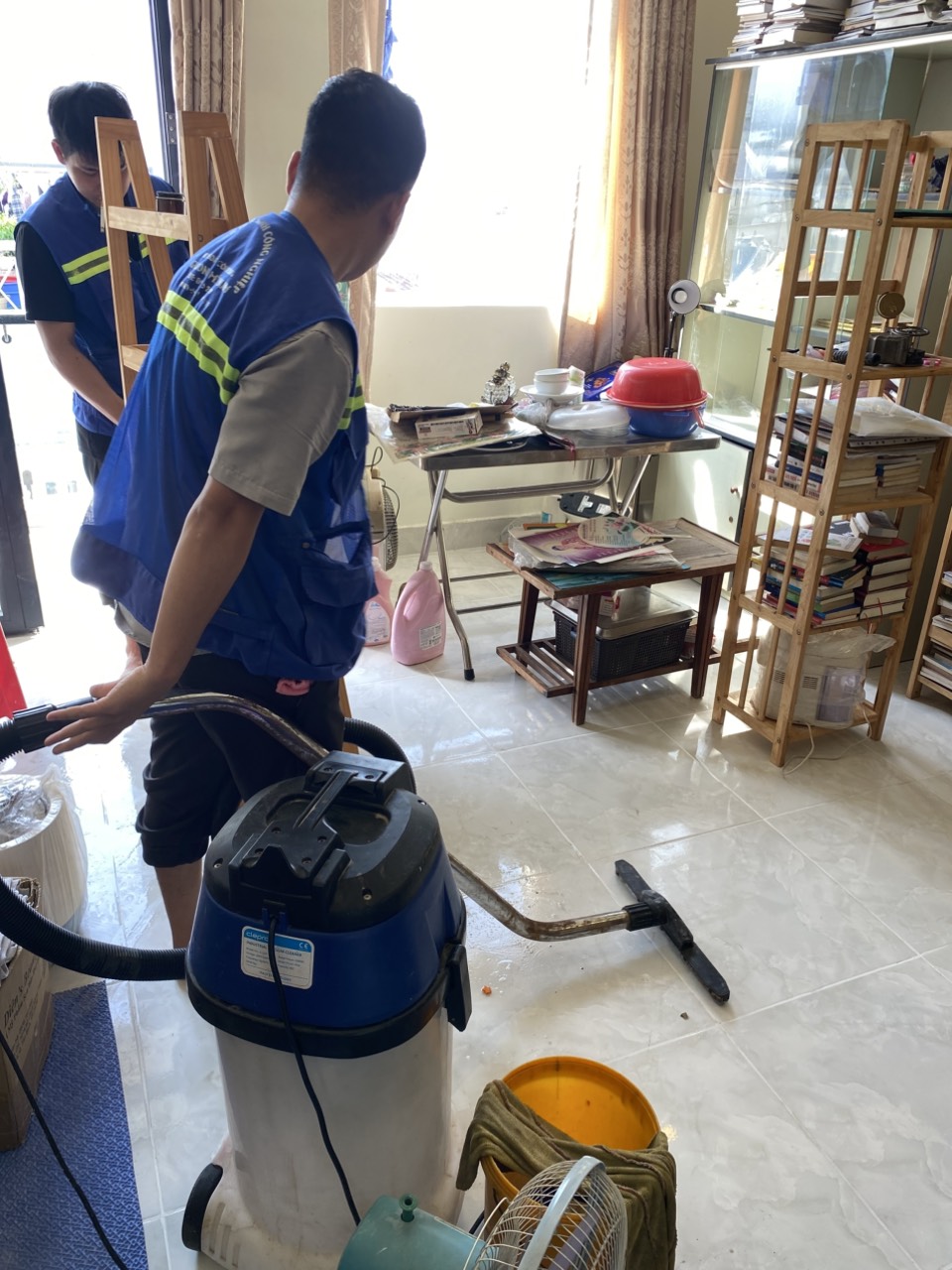 vệ sinh nhà mới xây an ninh