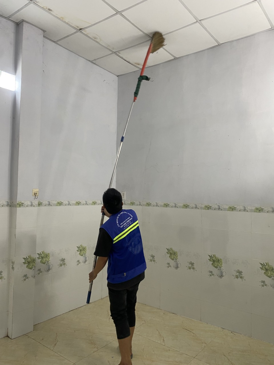 vệ sinh nhà mới xây bến lức