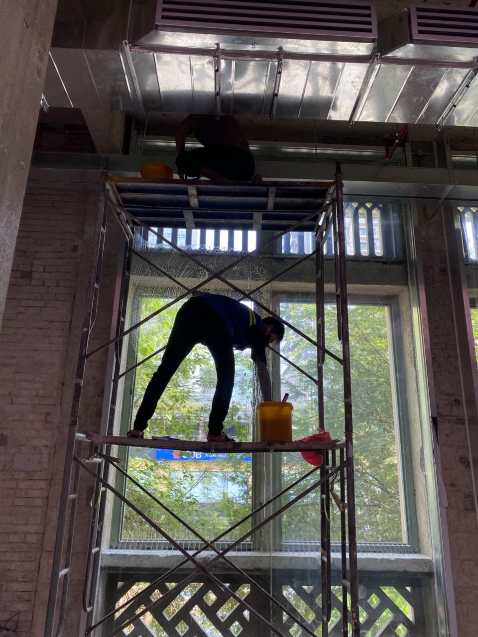 vệ sinh nhà sau xây lương hòa