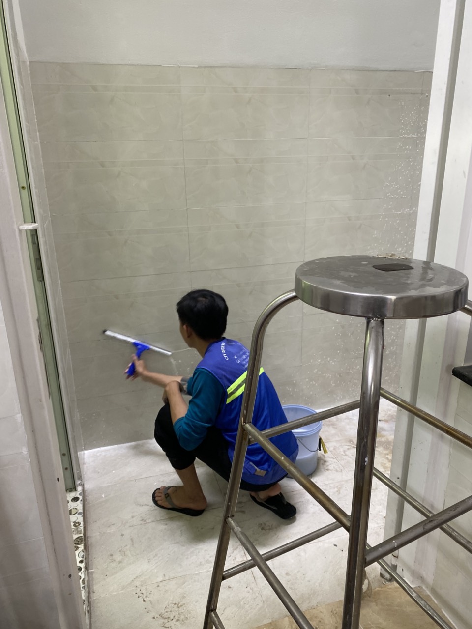 vệ sinh công nghiệp vĩnh lộc uy tín