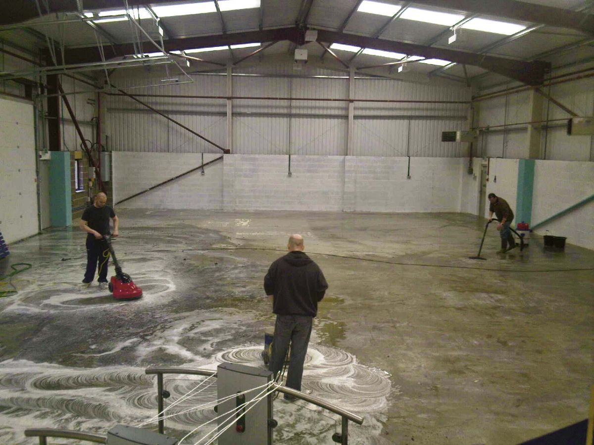 công ty vệ sinh nhà ở tân tập giá rẻ